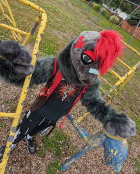 Emo Worm-On-A-String Pre-made Emo Worm-On-A-String Pre-made